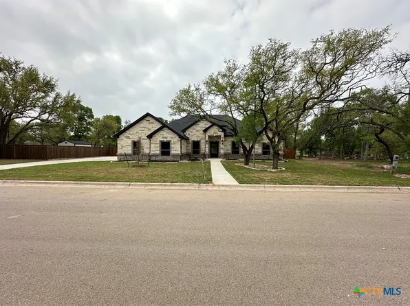 354 Airosa Dr, Morgans Point Resort, TX 76513