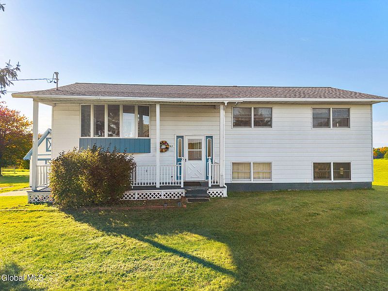 2nd image of 83 Casey Road
