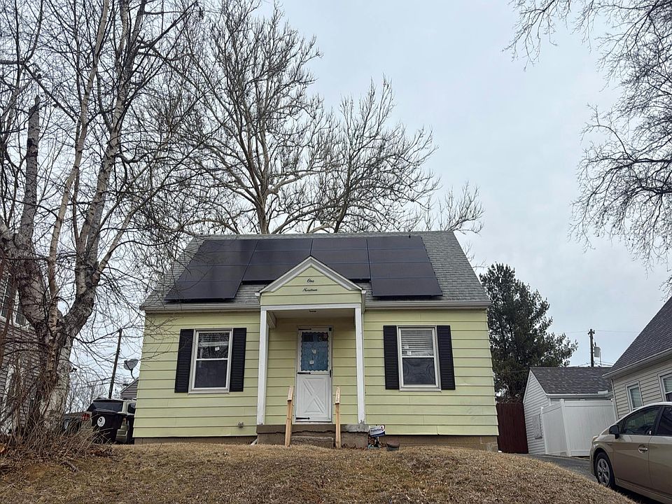 1st image of 119 E Cherry Ridge Rd