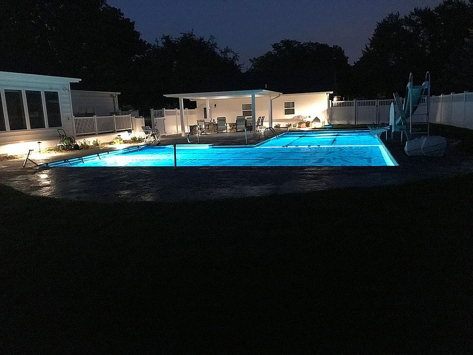 2nd image of 1015 Orchard Dr