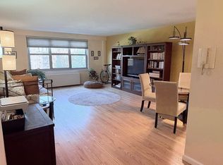 135 Ocean Pkwy APT 6H, Brooklyn, NY 11218