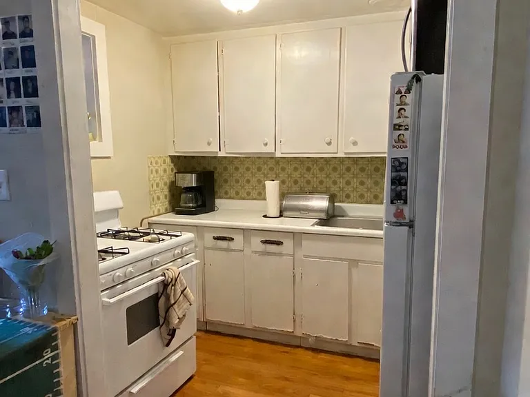 435 Hanover St #4 — Photo 4
