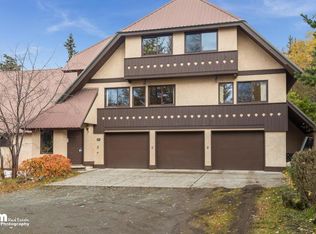 9927 Nearpoint Dr, Anchorage, AK 99507