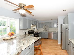 96 College Rd, Midland Park, NJ 07432