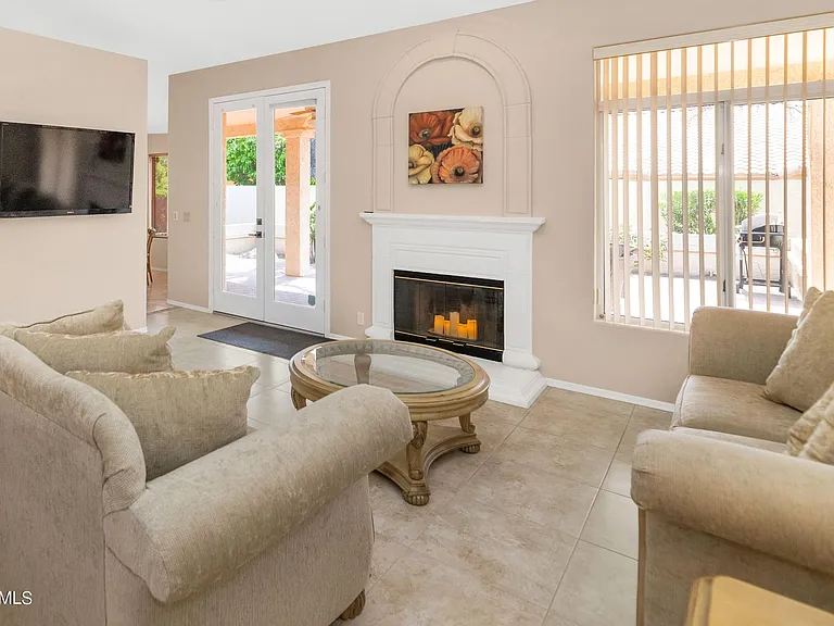 9013 W Kerry Ln — Photo 6