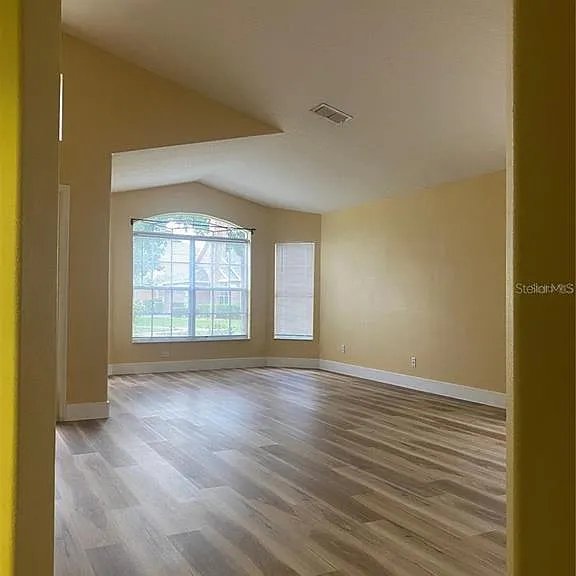 10007 Doriath Cir — Photo 3