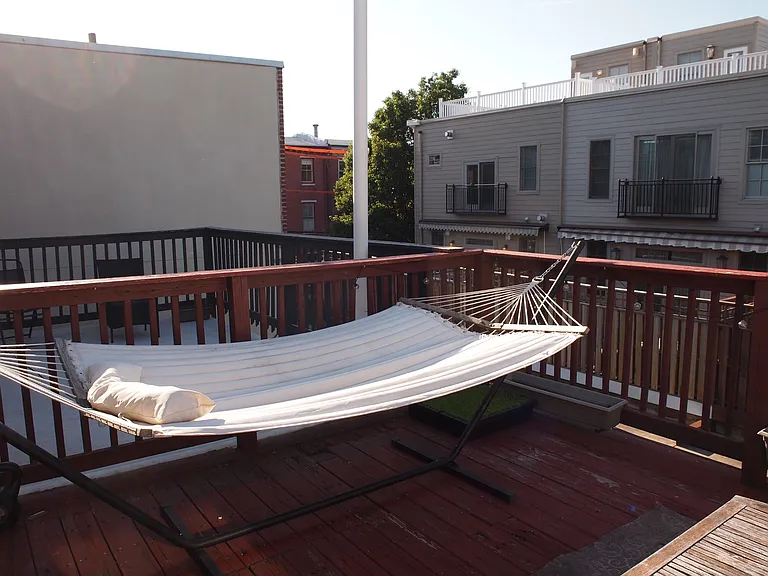 1625 Wallace St #3R — Photo 12