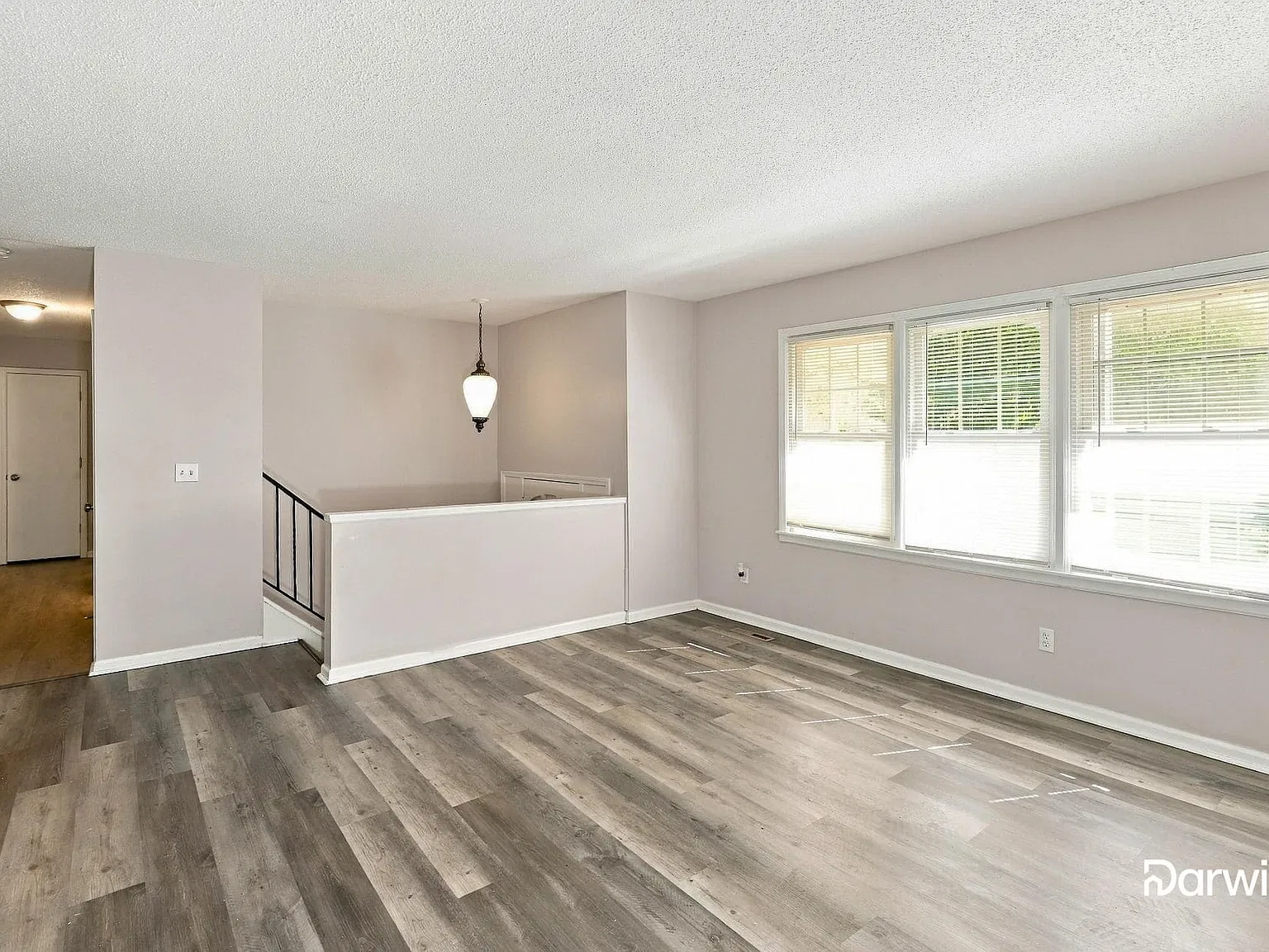 3 bed, 2.5 bath, 1656 sqft, $2,025 — Photo 3