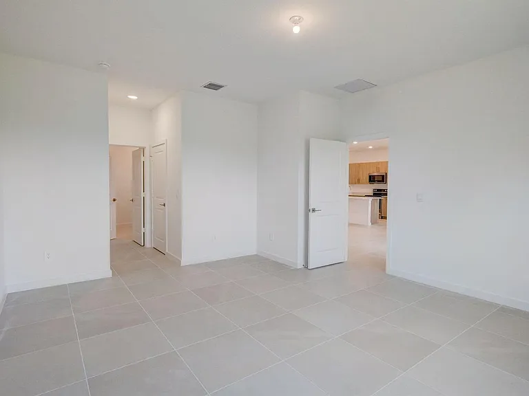 5946 SE Skyblue Cir — Photo 14