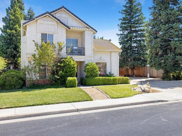 1110 Minarets Ave, Clovis, CA 93611