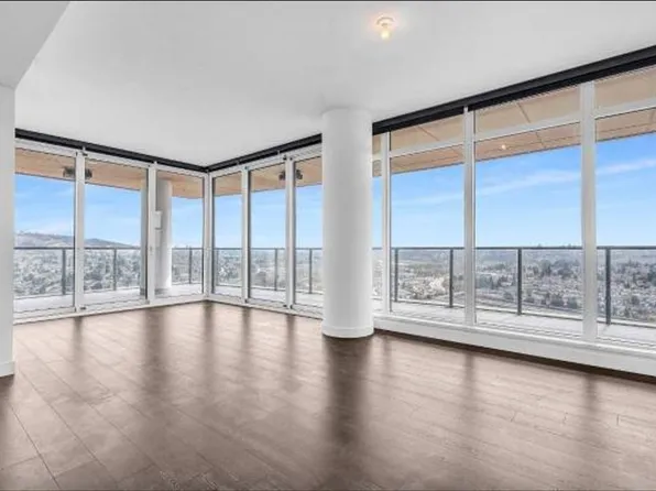 4880 Lougheed Hwy #5303, Burnaby, BC V5C 0N1
