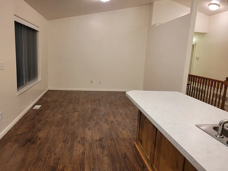 4060 Duane St — Photo 6