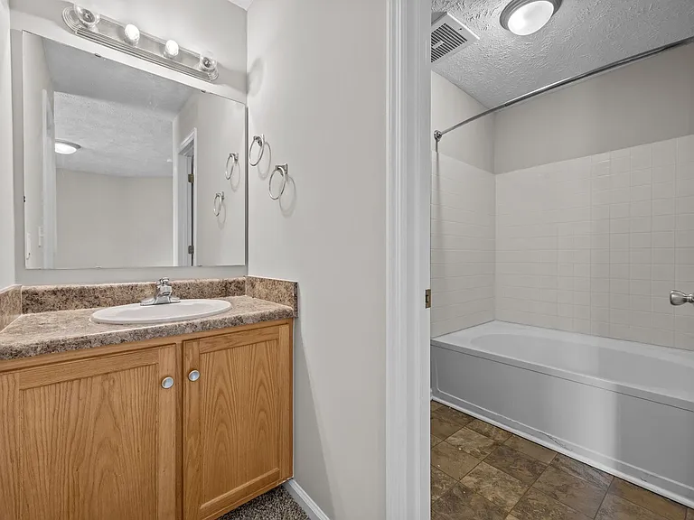 Welcome to Laketree Apartments A Place to Call Home! — Photo 31