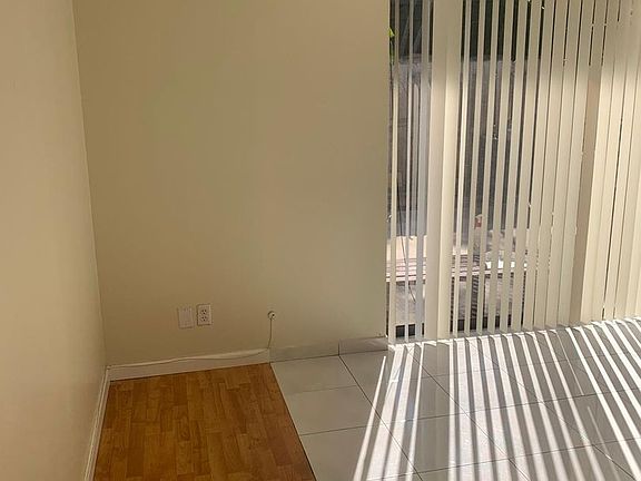 3rd image of 1620 Forest Lakes Cir APT B