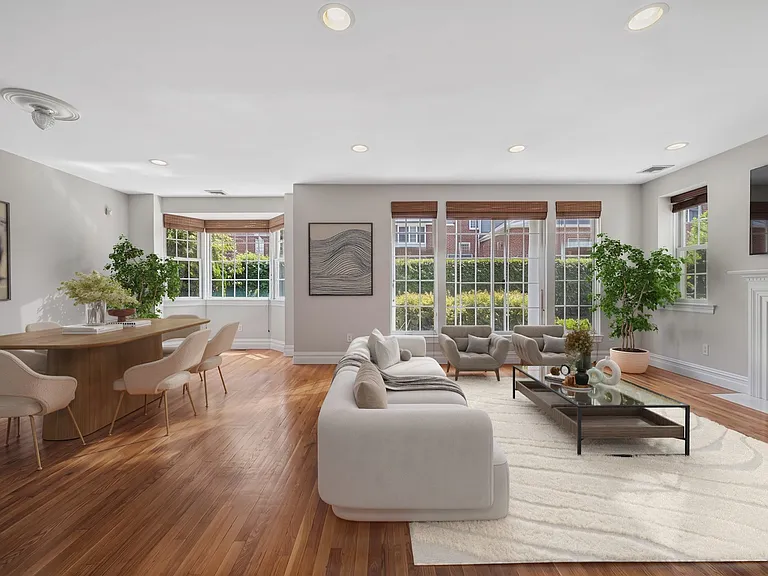 4C Nassau Dr — Photo 3