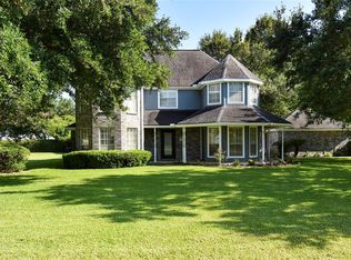 13204 Bay Place Dr, Beach City, TX 77523