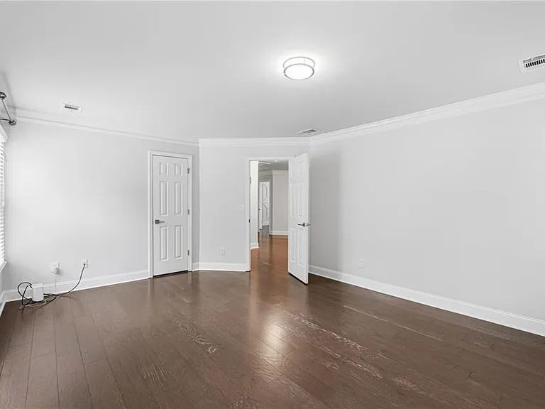100 Cabots Cove Ct — Photo 53
