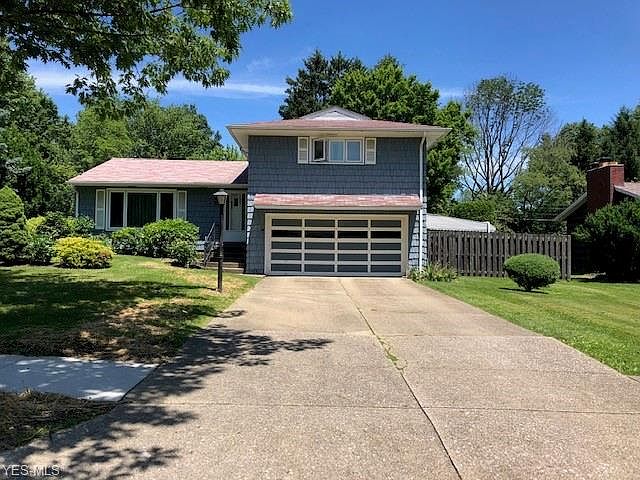 1st image of 315 Cardinal Dr