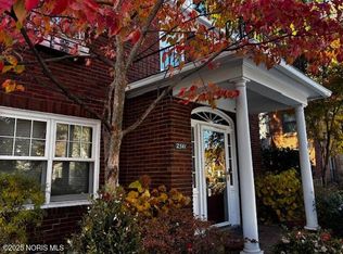 2541 Cheltenham Rd, Toledo, OH 43606