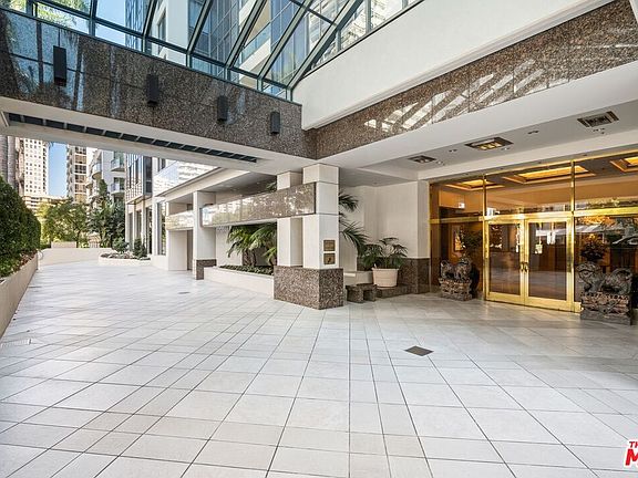 2nd image of 10724 Wilshire Blvd APT 711
