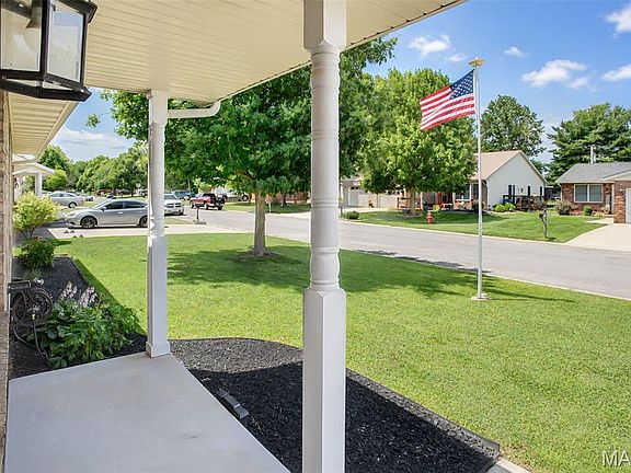 4th image of 95 Sunbeam Dr