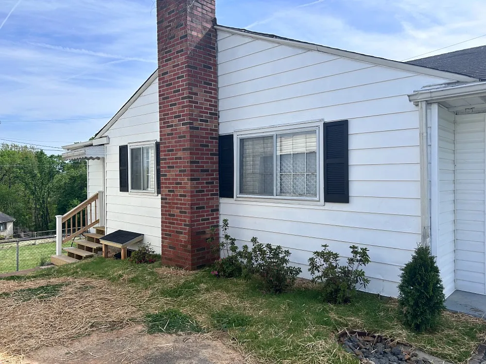 4 bed, 1800 sqft, $2,200 — Photo 3