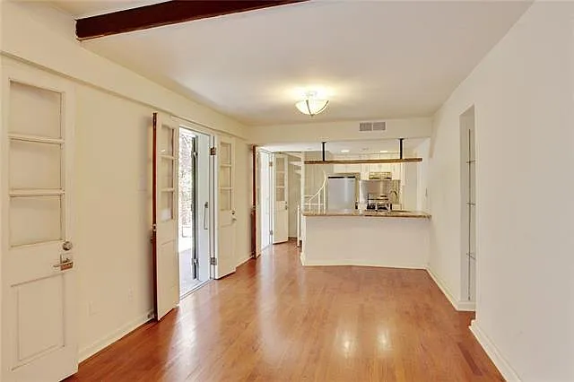 523 Dumaine St — Photo 3