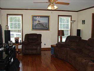 2nd image of 216 Plantation Dr