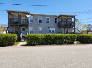 91 Willowbrook St, Willimantic, CT 06226