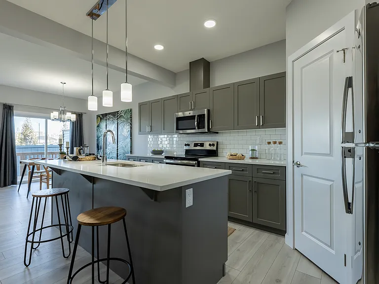 297 Collicott Dr #MAIN — Photo 2
