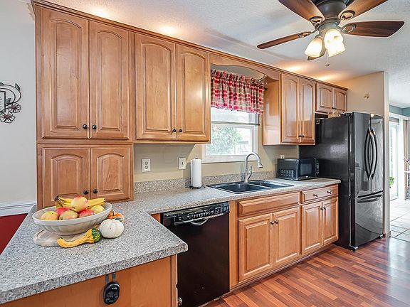 5th image of 5159 Redlands Dr