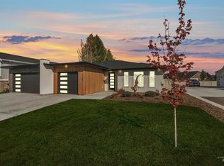 4290 E Awbrey St, Meridian, ID 83642