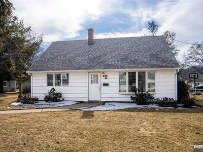 1 Pine Ct, Little Falls, NJ, 07424