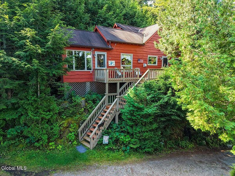2nd image of 48 Whits End Way