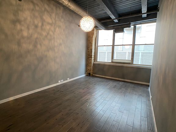 3rd image of 540 N Lake Shore Dr APT 513
