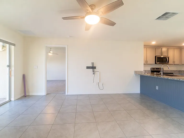 3718 Mannered Gold Ave — Photo 18