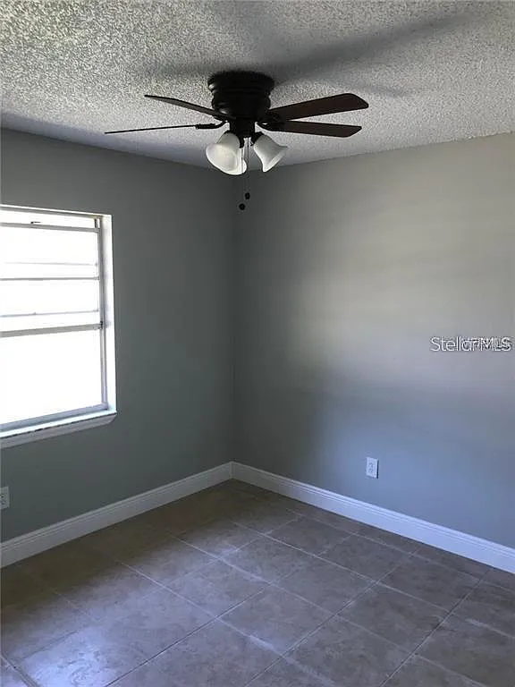 2 bed, 1.0 bath, 896 sqft, $1,250 — Photo 4