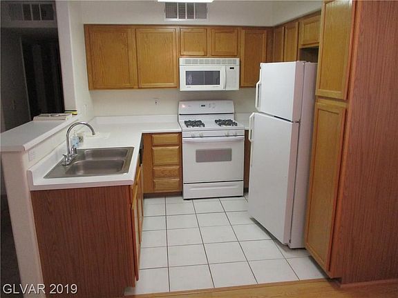2nd image of 3035 Casey Dr Unit 103