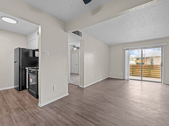 4th image of 502 Scenic Dr #813-116
