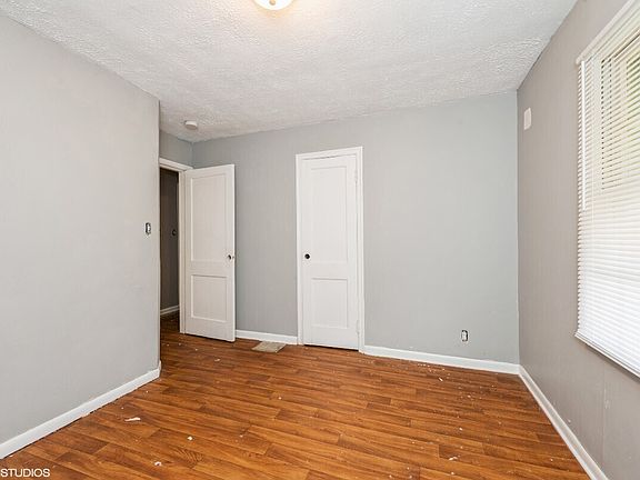 5th image of 1909 N Bosart Ave