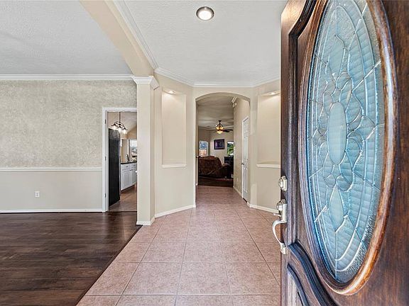 3rd image of 10407 Echo Falls Ln