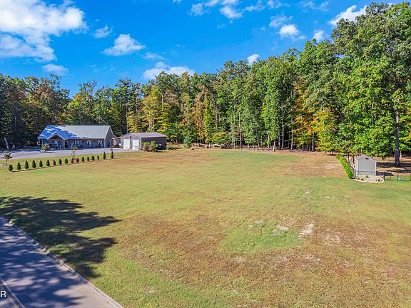 3rd image of 13 Stokley Ct #13