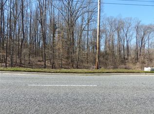 1408-1410 Westchester Dr, High Point, NC 27262