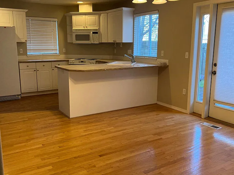 18501 SW Colfelt Ln — Photo 1