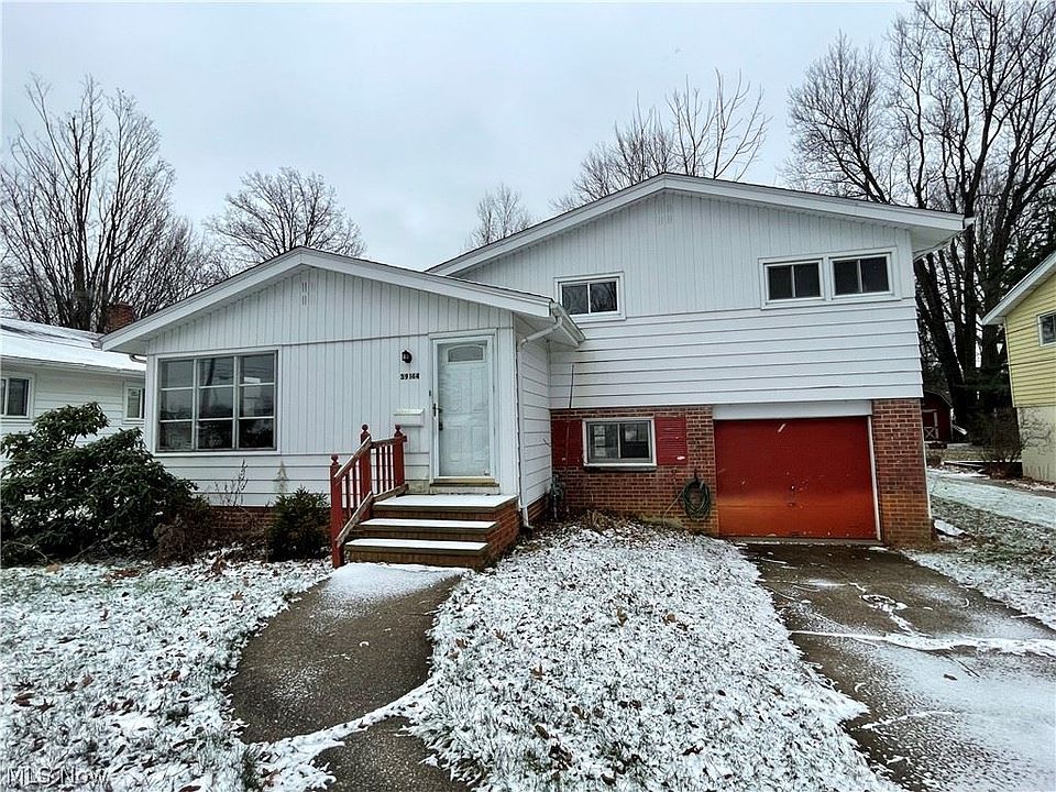 1st image of 39144 Gardenside Dr