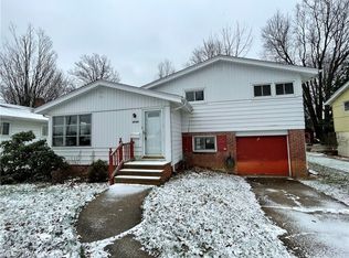 39144 Gardenside Dr, Willoughby, OH 44094