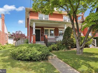 1037 Locust St, Columbia, PA 17512