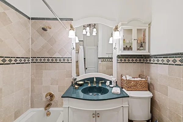 Sold by Ann Ferguson, LLC | media 5