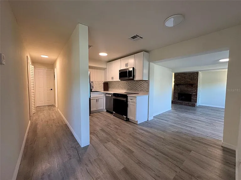 7224 Valiant Ct — Photo 13