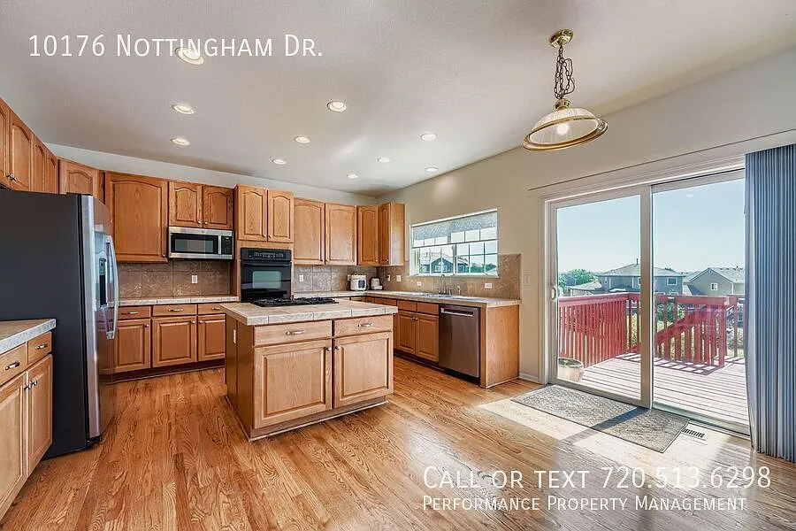 Spacious 5-Bedroom Home Backing To Open Space In Parker! - Long Term Lease Option — Photo 1
